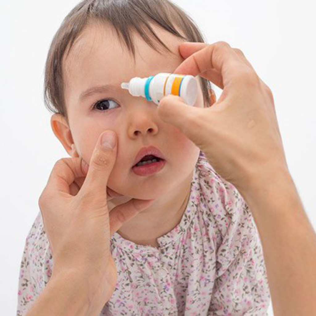 How to give your child eye ointment